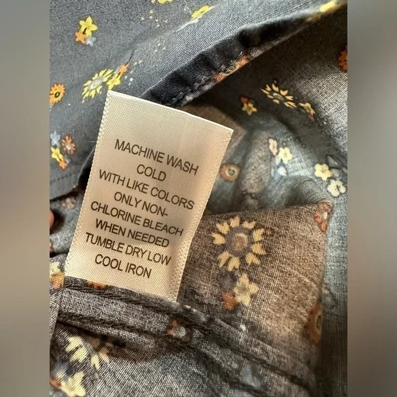 Pacsun Men’s Size Medium Button Up Blue Floral Short Sleeve Shirt - Picture 6 of 7